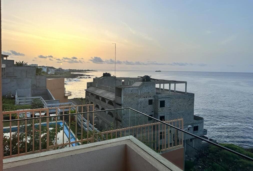 Ocean Mirror Apartment Praia Eksteriør bilde